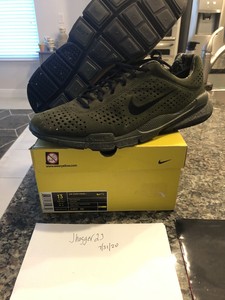 nike air zoom moire plus