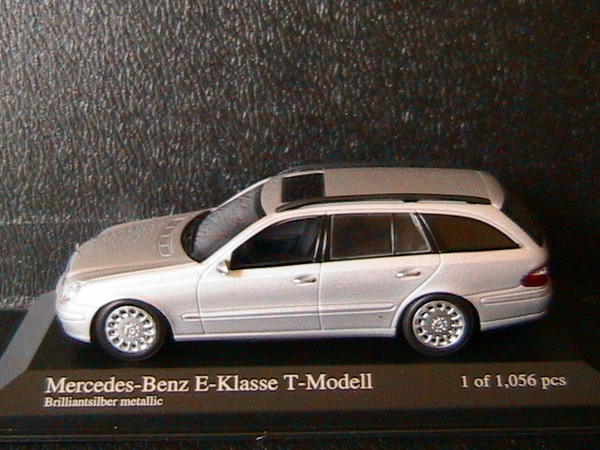 Mercedes E Class T Modell 2003 S211 Brilliant Silber Metall Minichamps 400031512-image