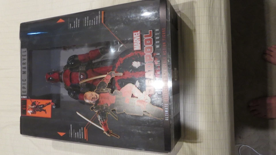 NECA ULTIMATE EPIC MARVEL DEADPOOL #01 escala 1/4 nueva cinta sin usar, en caja in tact ultimate  Foto 2 de 4