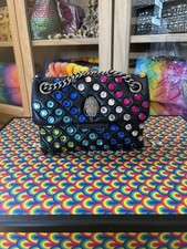 Borsa Kurt Geiger Kensington Mini in pelle nera impreziosita