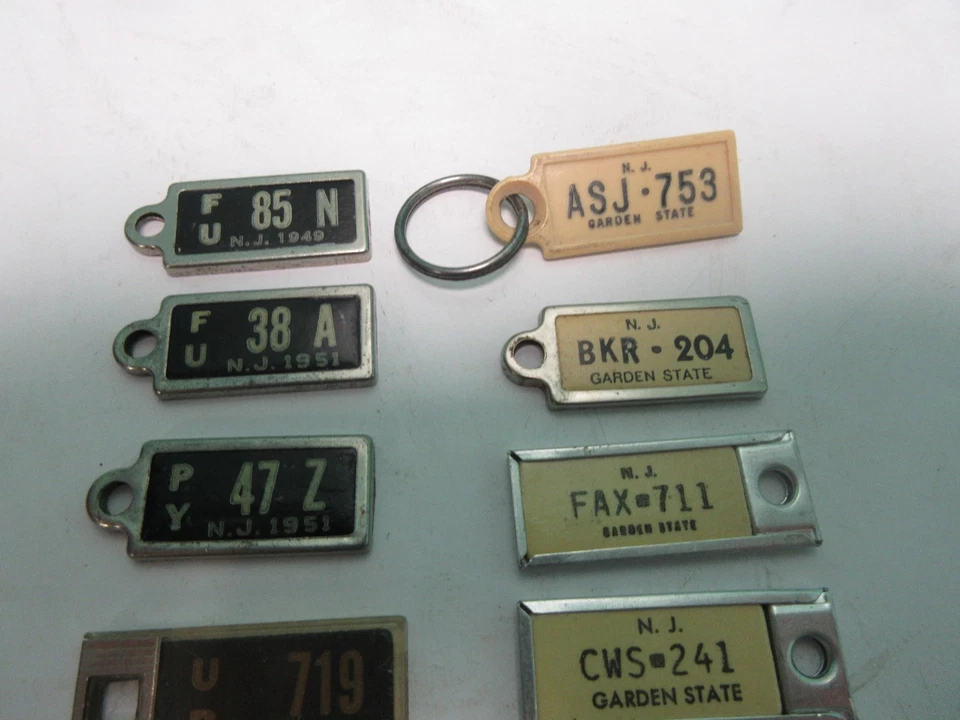 Vintage Lot of 16 Tag DAV License Plate Keychain New Jersey New York 1949 - 1961 - Image 2 of 4