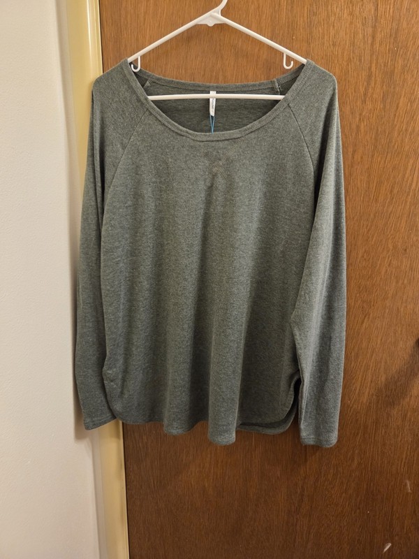 Popyoung Womens Xlarge Green Shirt Nwt Minimalist Casual Chic Loungewear Norm