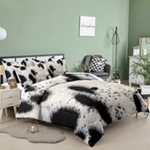 Cow Print Bedding Full Set for Kids & Teens - Cozy Comforter & Pillowcases - Picture 4 of 7