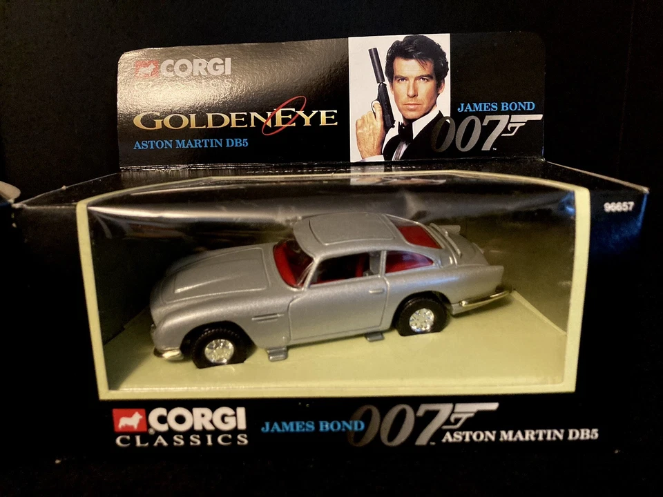 Corgi James Bond Cars Lot  1995 - Aston Martin Silver DB5 And Red Ferrari 355 - Image 3 of 4