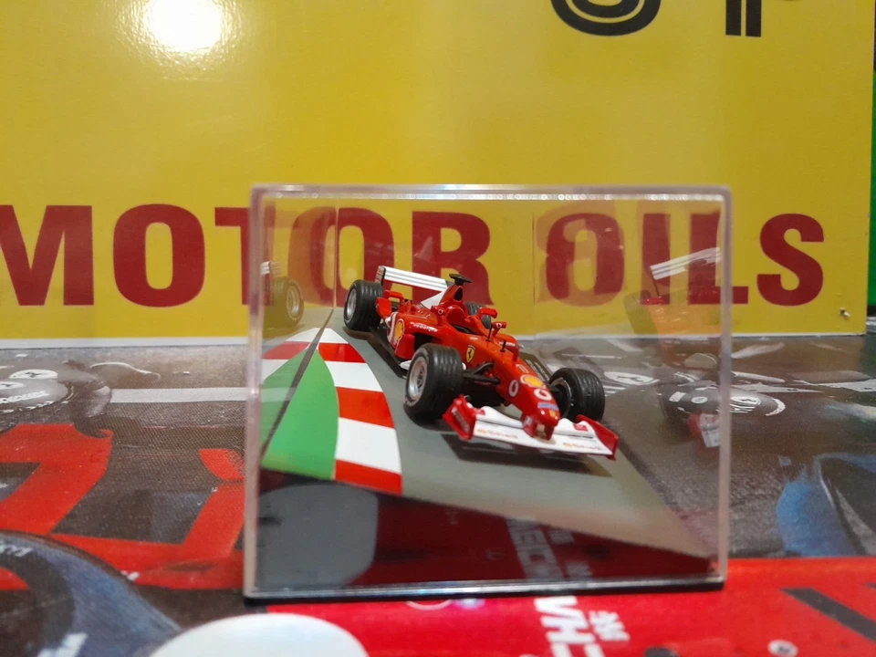 105 Perfect 1/43 F1 Ferrari F2002 Schumacher 2002 Centauria Panini Atlas Diecast - Immagine 4 di 4