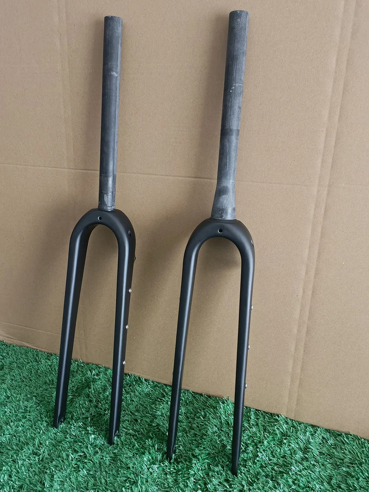 700C Carbon fiber bicycle Road Bike Gravel Fork 1 1/8 or 1 1/2 tapered Disc QR - Image 2 of 4