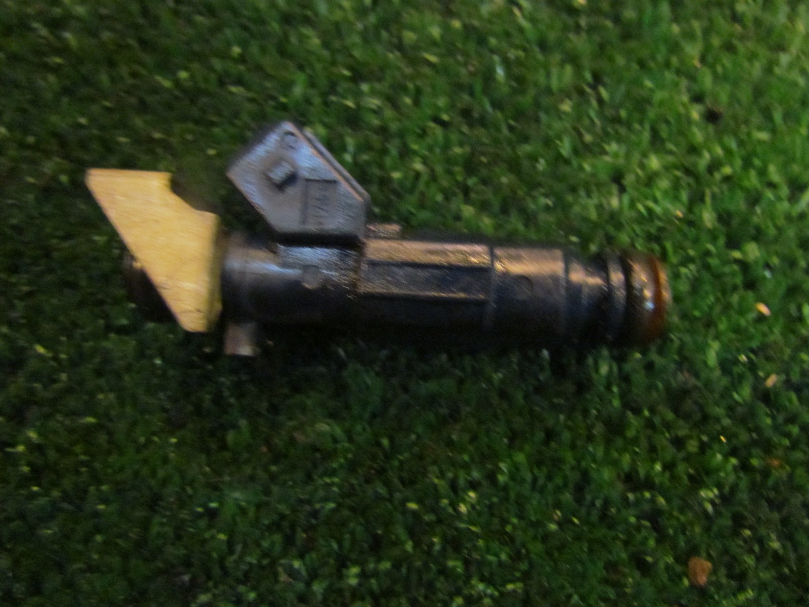 2001 Bentley Arnage-0260156040 Fuel Injector for 6.8L V8