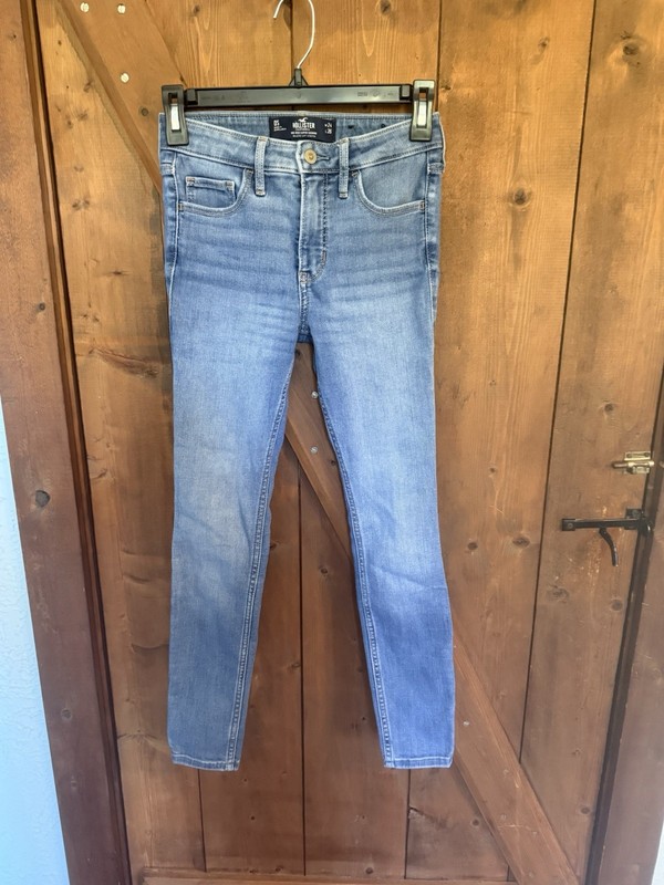 Women’s Hollister High-Rise Super Skinny Soft Stretch Jeans 24 X 26