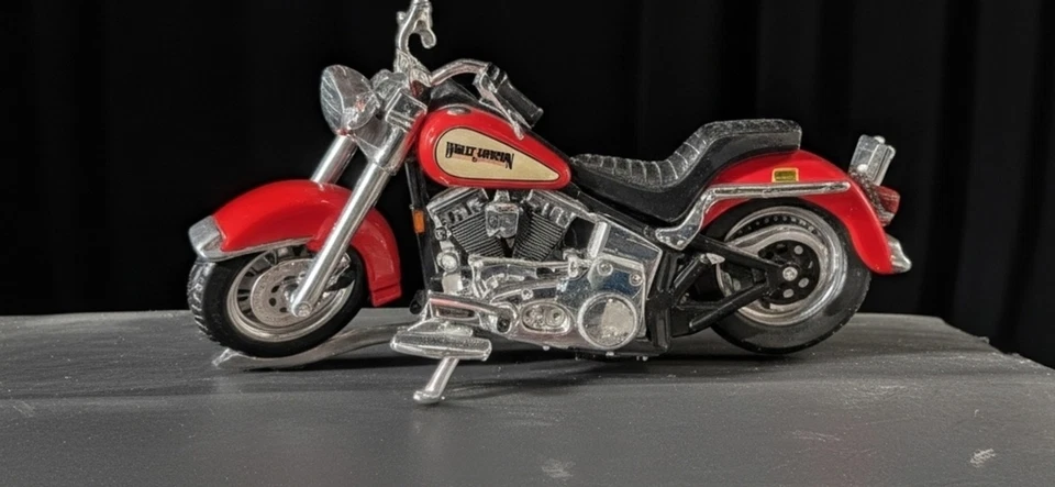 Harley Davidson & Indian Motorcycle Scale 1-18. Limited Edition 5 In Total. Rare - Image 4 of 4