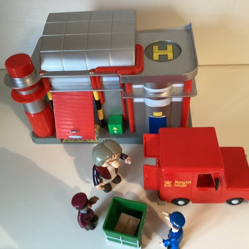 Postman Pat Sorting Office Playset Figures & Van Accessories PAT 1  - Picture 3 of 8