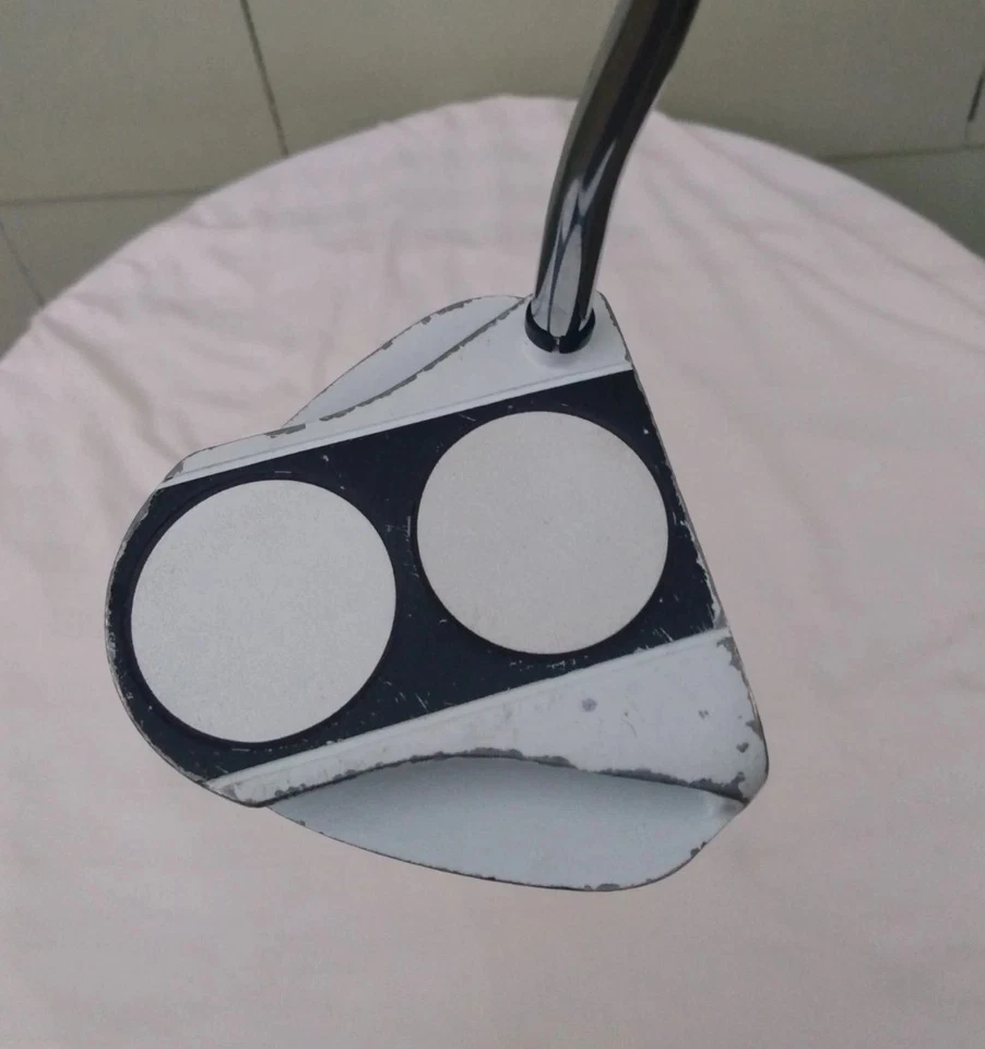 Odyssey Versa 2 Ball Putter Right Handed 36" - Image 4 of 4