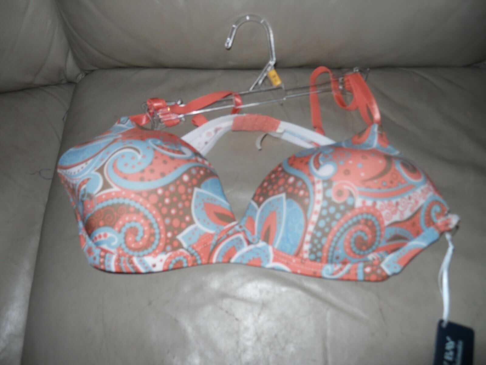 Picture 1 of 4