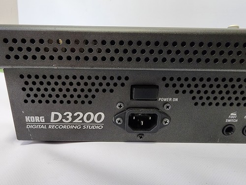 Korg D3200 32-Track Digital Recording Studio Desktop Recorder MTR - Picture 8 of 9