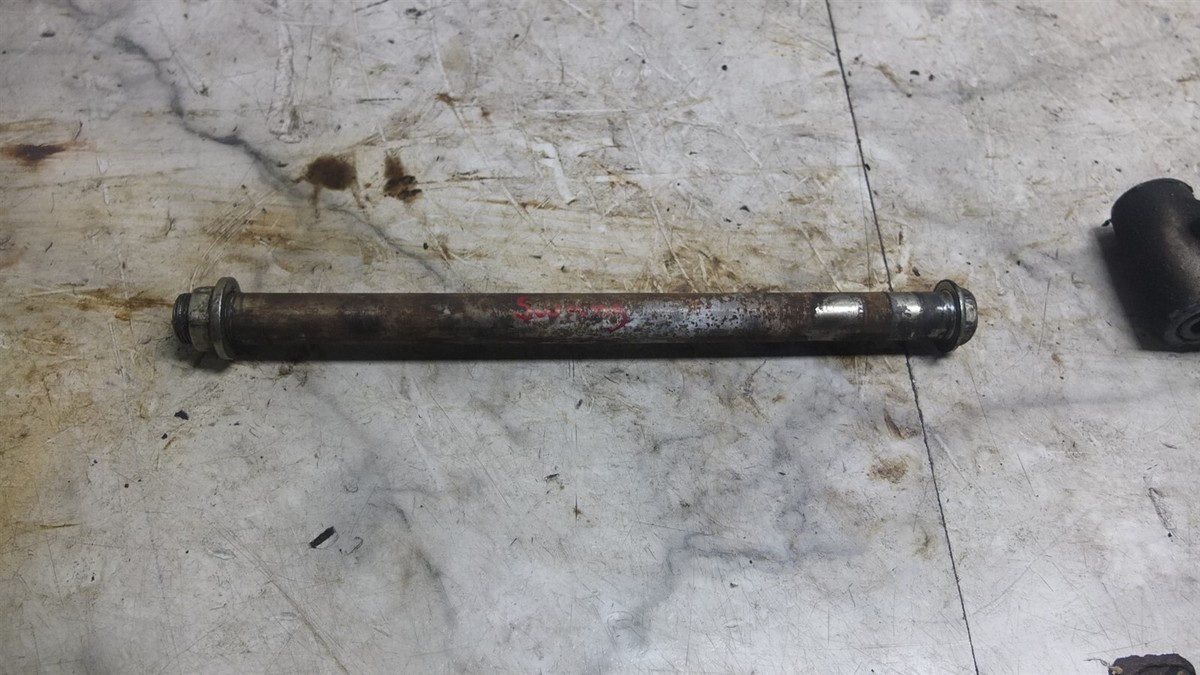 98 Kawasaki ZX11 ZX1100 ZX 1100 D Ninja Swingarm Swing Arm Bolt