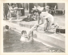 Hit the Ice 1943 Movie Photo Lou Costello Bathing Beauty  *P165a