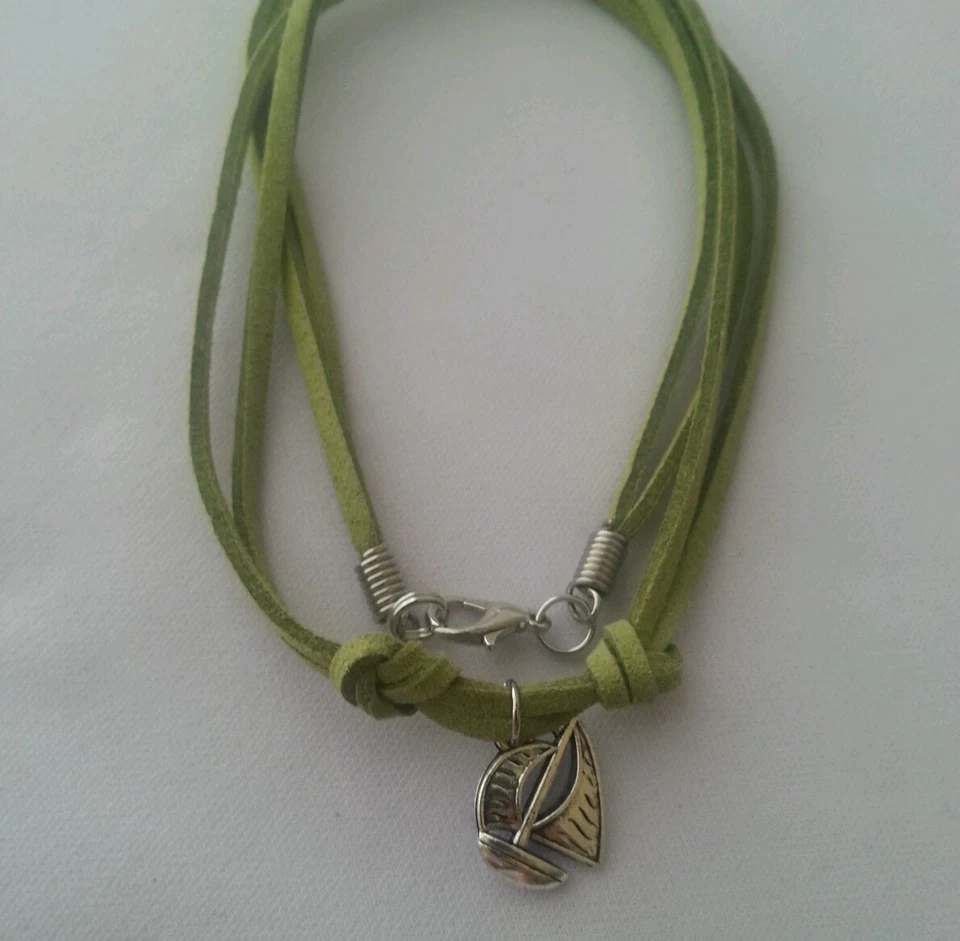 Collar de cuero colgante de velero hecho a mano surfista hombre mujer gargantilla verde Foto 3 de 4