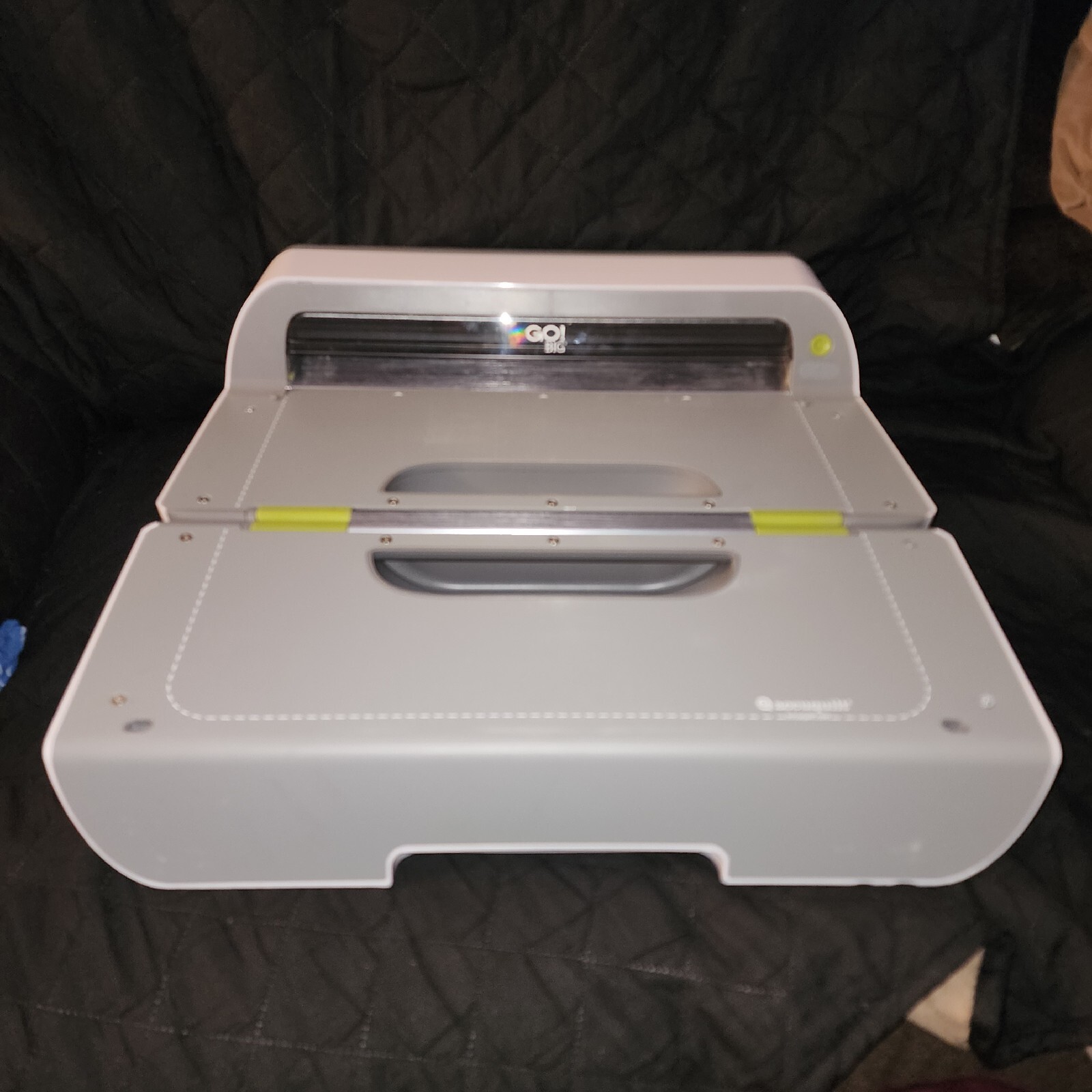 AccuQuilt GO! Big Electric Fabric Cutter 55500 196547357865 eBay