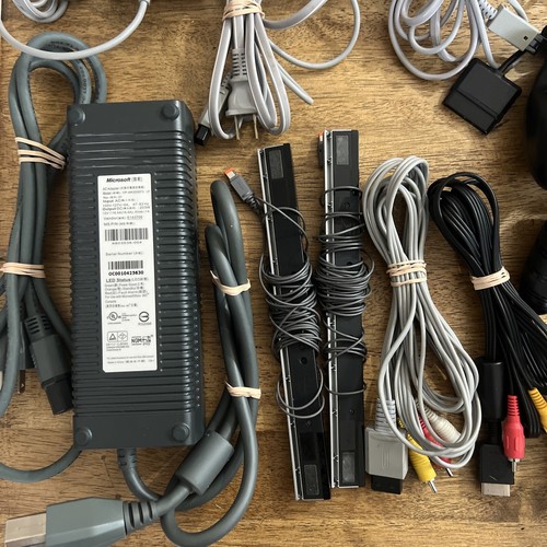 Nintendo Wii AC Power Supply Adapter Cord Xbox Controllers Not Tested Lot Acceso - Picture 22 of 24