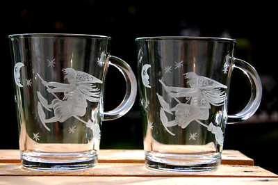  2 schöne Teetassen mit Hexen Halloween witch handgeschliffen!