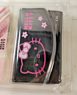 RARE NINTENDO 3DS BLACK & PINK HELLO KITTY TRAVEL CASE
