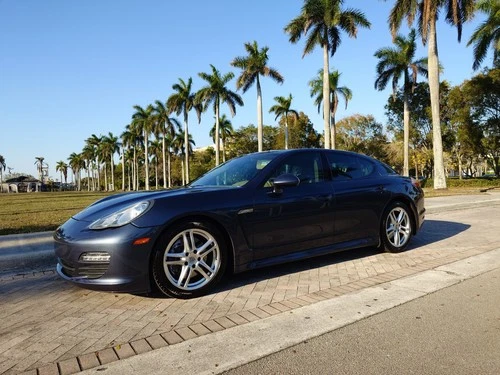 2012 Porsche Panamera