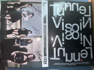 With pob) ITZY OFFICIAL TUNNEL VISION AUTOGRAPH SIGNED ALBUM | eBay