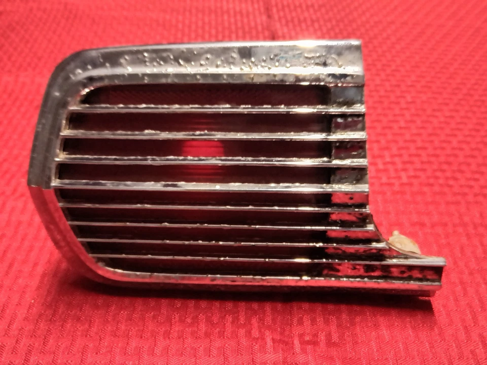 Juego de luces traseras Pontiac Grand Prix 1963 OEM Foto 2 de 4