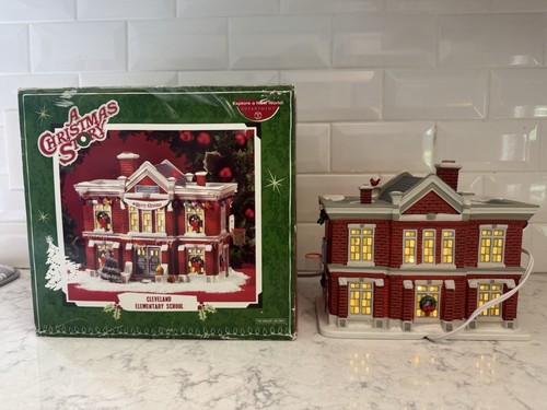 Department 56. A Christmas Story. Cleveland Elementary School. 2008. - Picture 3 of 7