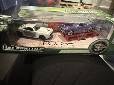 RC2 FULL THROTTLE FOOSE HARDCORE HORSEPOWER 'CUDAS 2 CAR SET  Plum & Primer 1/64