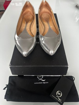 Alexander McQueen Pointy Flat Ballerinas , Silber , Gr. 39 , Box und Staubbeutel