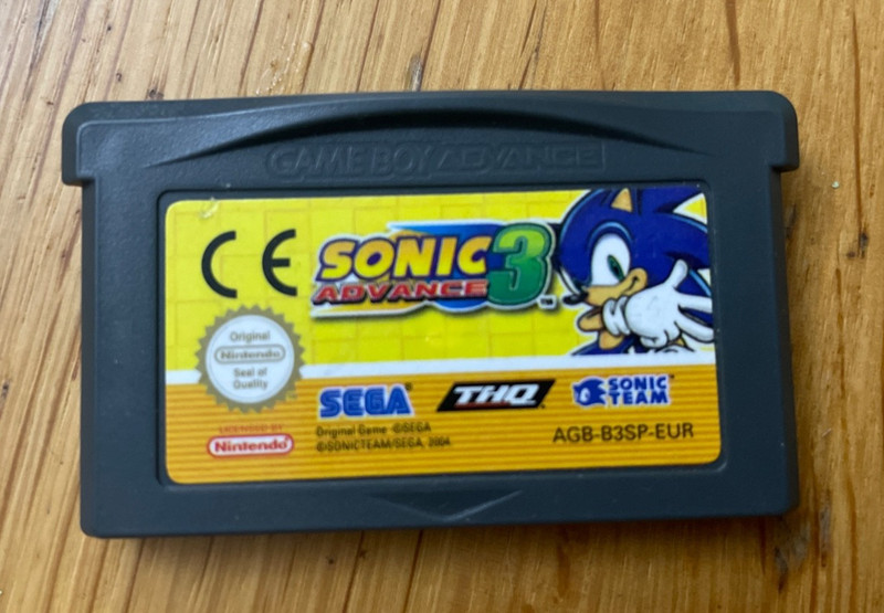 Nintendo Game Boy Sonic Advance 3 - game bot cartridge