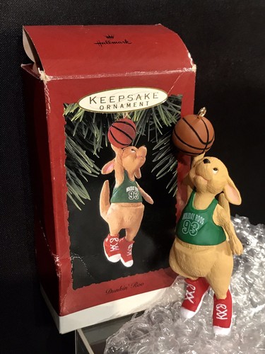 Hallmark Dunkin Roo Christmas Ornament Kangaroo 🦘 Dunking Basketball🏀 1993 Neu - Bild 4 von 6