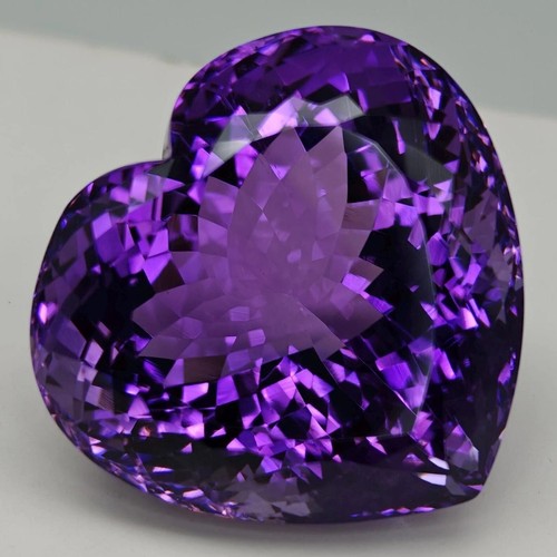 Natural Certified Amethyst Heart Shape 96.45 Ct+ Amazing look Loose Gemstone - Picture 2 of 4