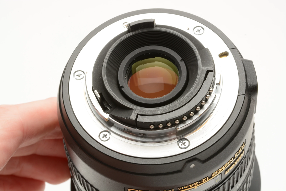Nikon AF-S Nikkor 12-24mm f4G ED DX w/Pouch, Caps, USA Nikon AF-S Nikkor 12-24mm f4G ED DX w/Pouch, Caps, USA