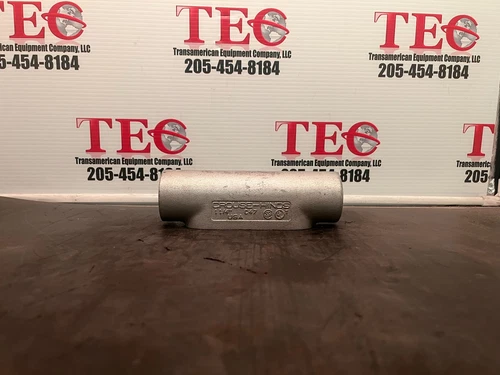 Crouse-Hinds C47 series 1 1/4 Condulet Form 7 conduit outlet body