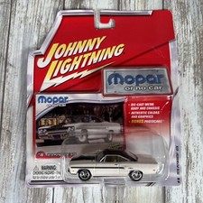 Johnny Lightning Mopar Or No Car #16 1970 Plymouth GTX 440+6 Diecast 1:64