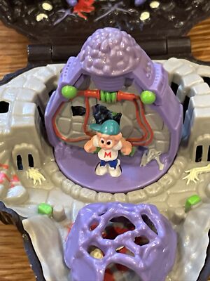 Complete Mighty Max Trapped by Arachnoid Doom Zone Bluebird