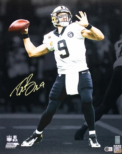Drew Brees Signed New Orleans Saints 16x20 Photo (Beckett Authentication)