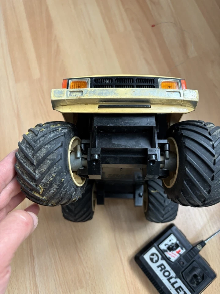 Taiyo  Tyco 1984 Toyota Hilux Rc Rare!(rollet?) - Photo 4/4