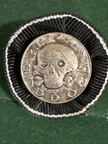 WWI MINIATURE Award IRON DIVISION MEDAL of Baltic Landwehr , White Guard Army