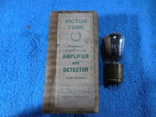 VICTOR TUBE Base de Latón 01-A NOS NUEVO EN CAJA La caja de tubo está impecable.