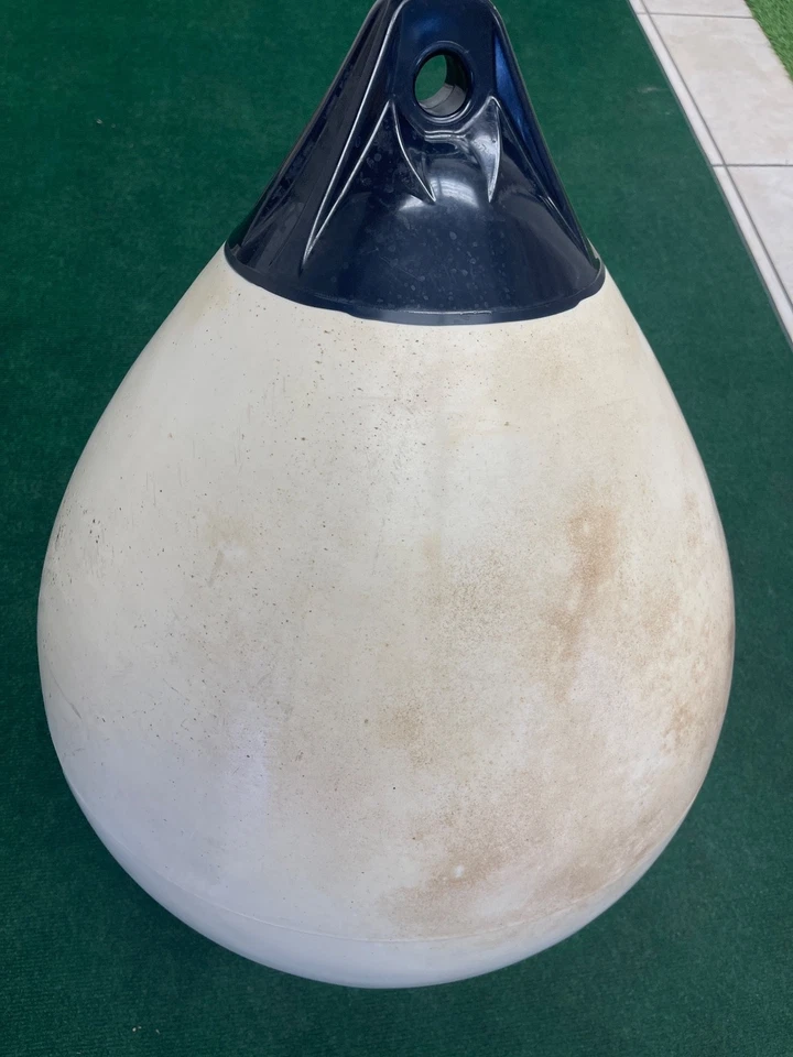 Boya Polyform A-4 20,5" Diámetro - Blanco [A-4 BLANCO] Cuerdas Negras (1 de 5) Foto 4 de 4