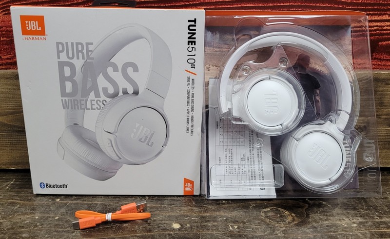 JBL Pure Bass Wireless Tune510BT (Open Box)