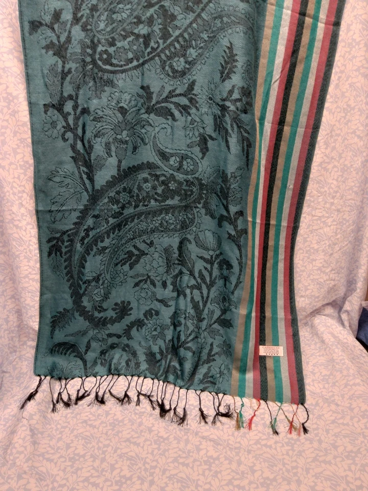 Bufanda 100% cachemir. Marca Hecho en Jerusalén. Tierra Santa. DEFECTUOSO Foto 2 de 4