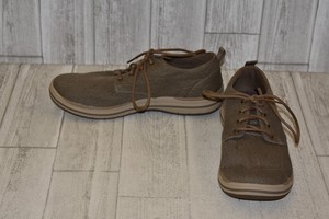 elson moten skechers