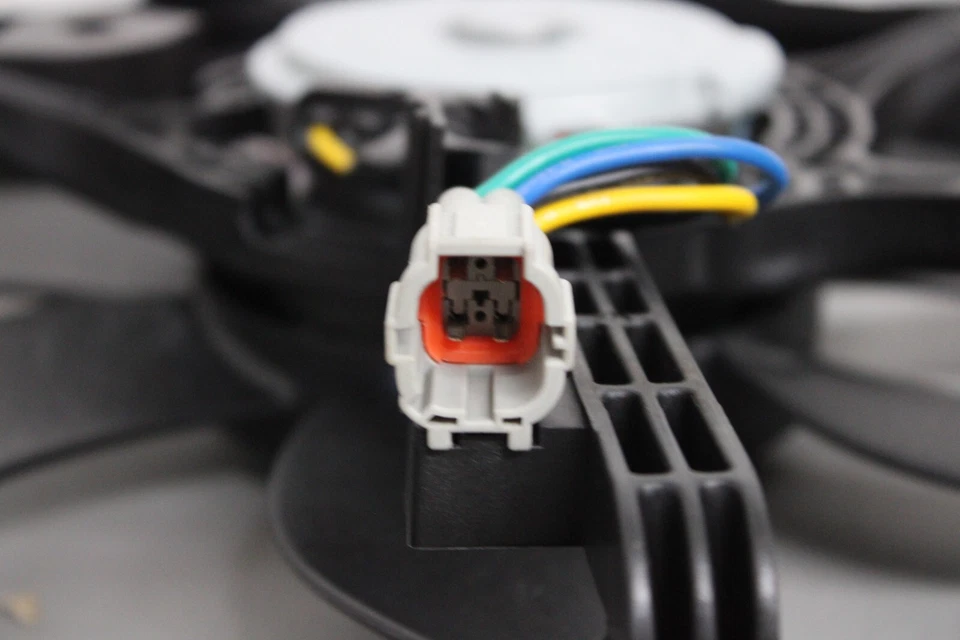 2012 2013 2014 2015 2016 2017 NISSAN VERSA 4SPEED COOLING FAN Foto 4 de 4