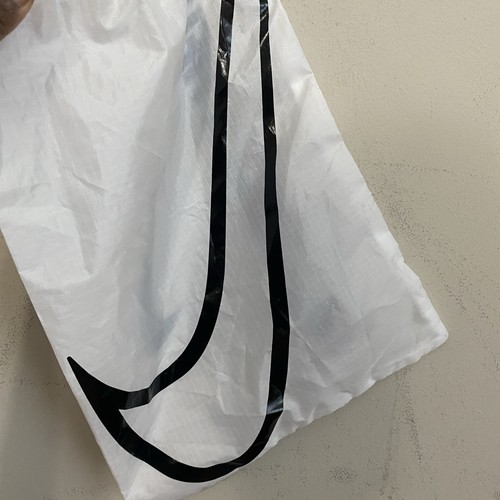 Nike Track & Field Drawstring Bag White Black Logo Lightweight Gym Sack - Picture 3 of 12