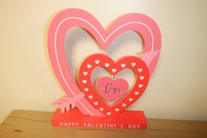 VALENTINE WOOD HEART LOVE TABLETOP SCULPTURE SIGN
