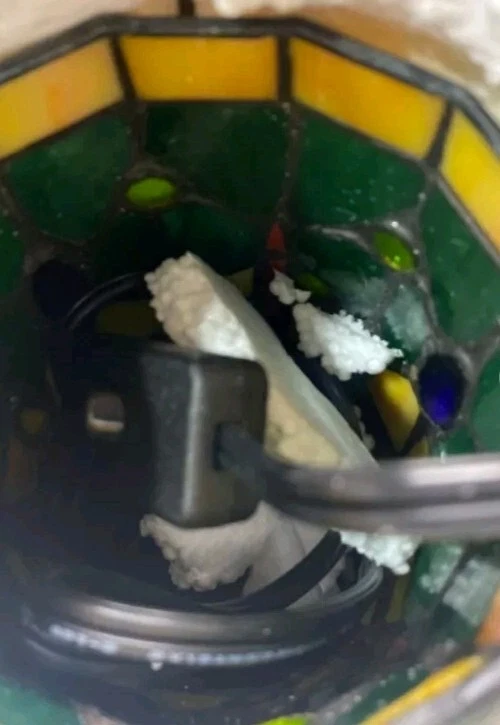 Lámpara de mesa Tiffany libélula verde y roja Foto 4 de 4