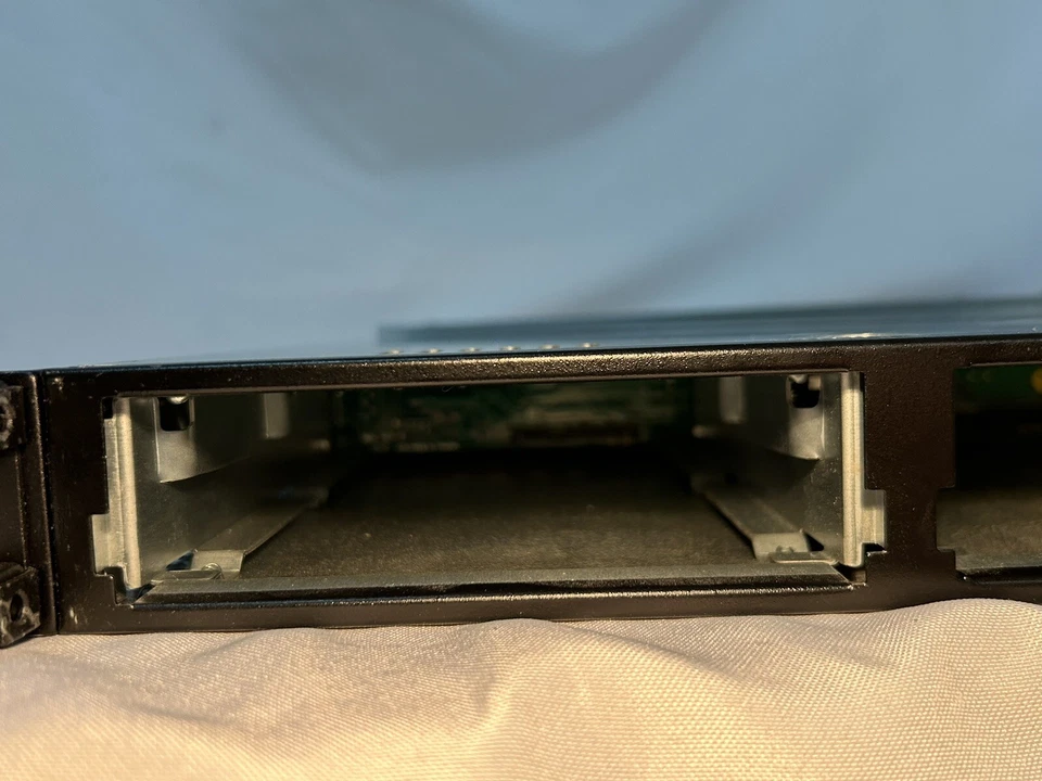 Supermicro CSE-811 X8SIE-F Intel i3 3.07Ghz 4GB 1U Server - Image 4 of 4